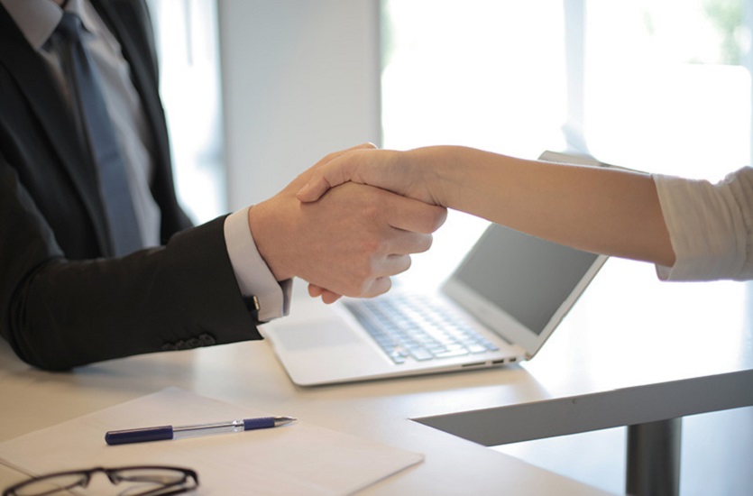 Cómo incorporar a empleados extranjeros en una empresa en España