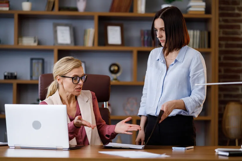 como prevenir el acoso laboral